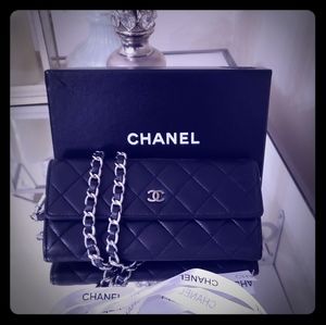 🔥Chanel Quilted Lambskin Long WOC🔥